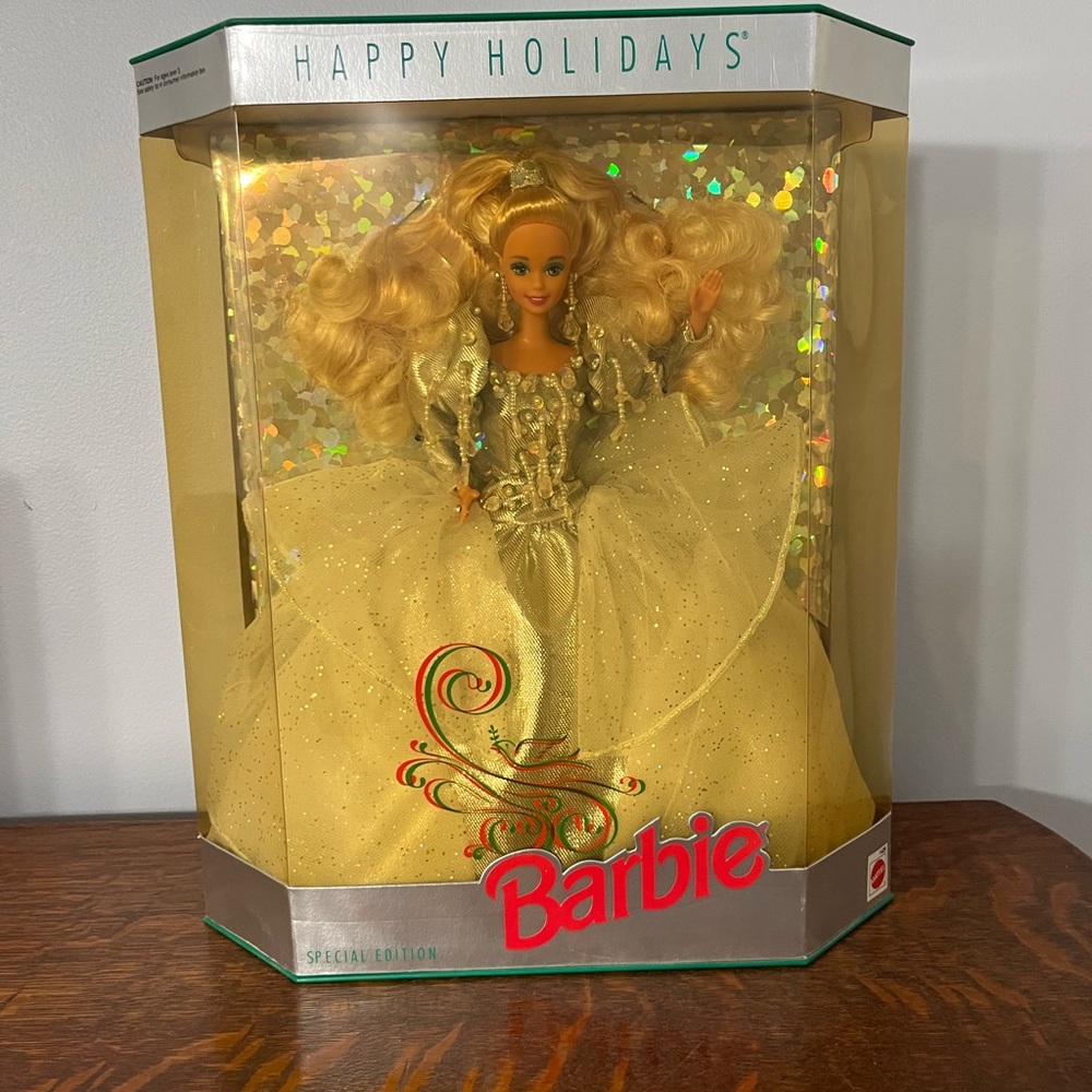 1992 Happy Holiday Barbie Collectable Doll by Mattel
